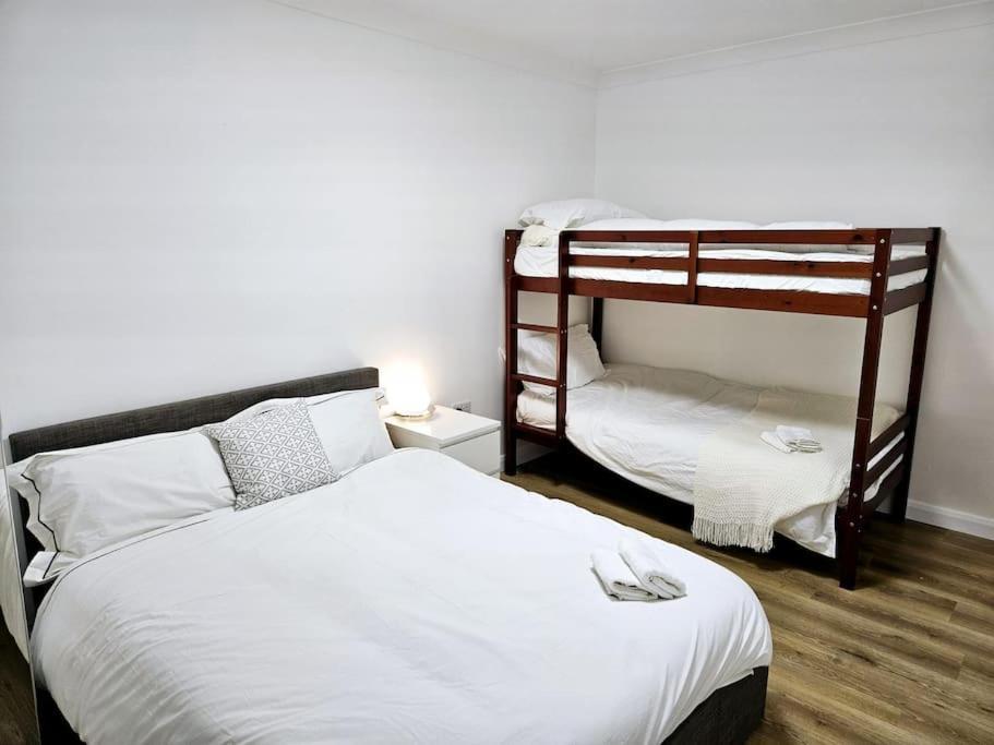 Wonderful In Wembley Apartament